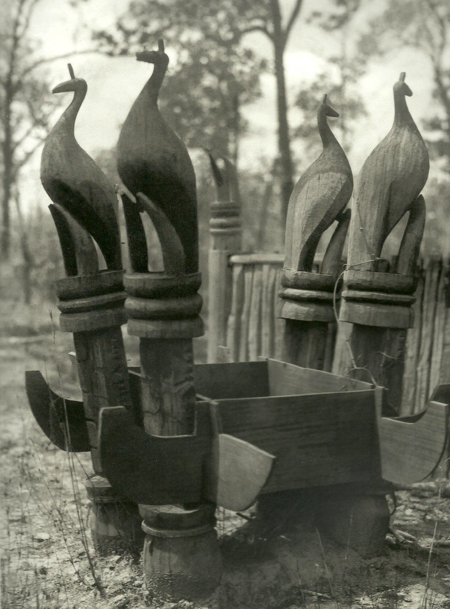 A sacrificial platform, next to a Pnong Budung grave. Mid-Indochina. n.p.